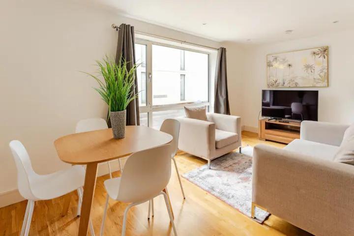 Brand New Flat In Central London With Car Park Londres Exterior foto