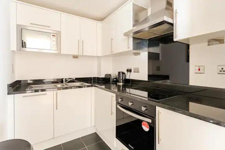 Brand New Flat In Central London With Car Park Londres Exterior foto